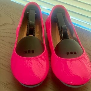 Tieks Pop Pink Size 9